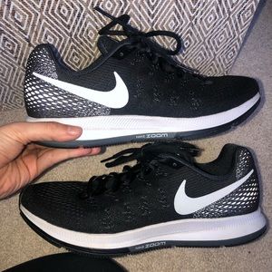 Nike Women’s Air Zoom Pegasus 33